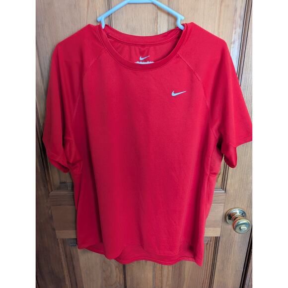 Nike for Men Dri-Fit T-Shirt Short Sleeve Athletic Red Size Large - Picture 1 of 3
